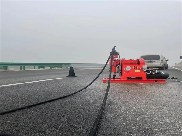 宝丰马路路基路面开裂下沉注浆加固灌浆